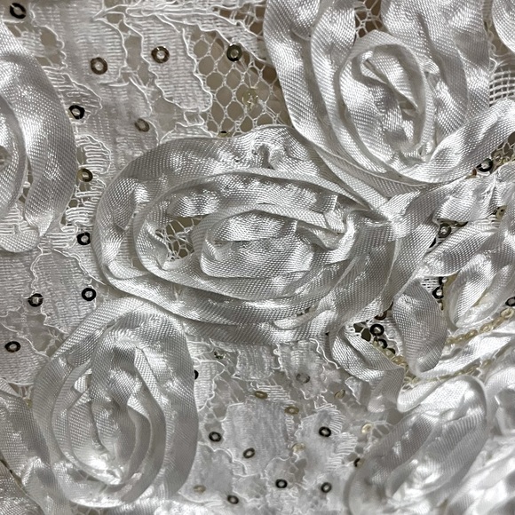 White Formal Blouse with Black Sash, fully lined. - Picture 2 of 6